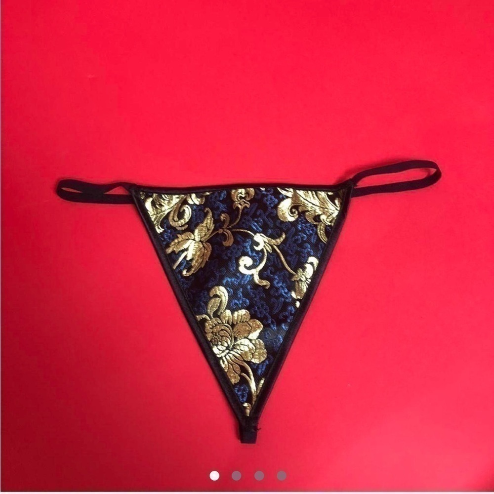 Blue and gold Victorian g-string 💙💛​​​​​​​​​​​​​​​​​​​​​​​​​​